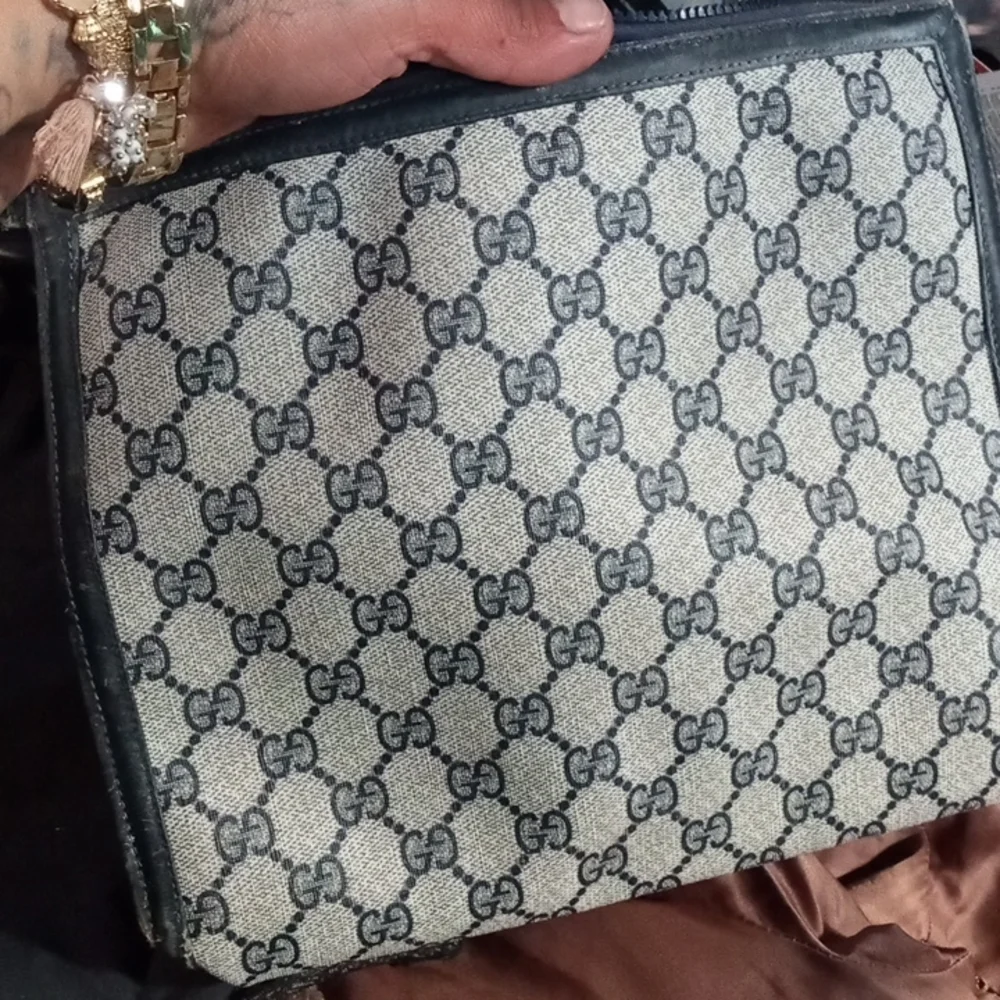 Handbag - Picture 3 of 3